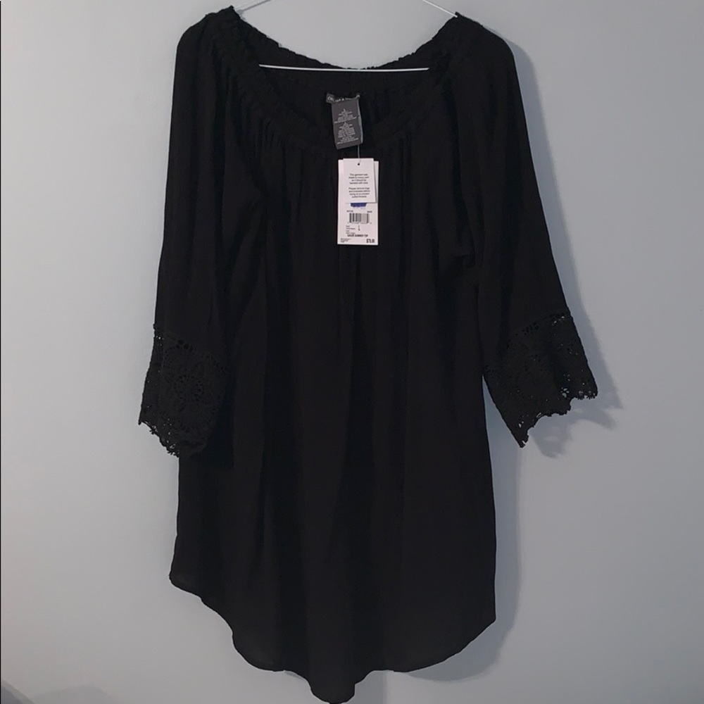 Chelsea and Theodore Off the Shoulder Top L